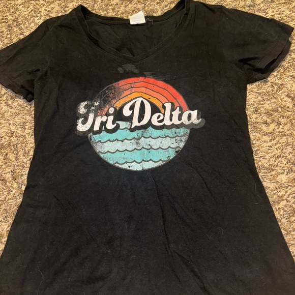 Distressed Tri Delta/Delta Delta Delta shirt - Picture 1 of 4